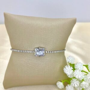 PULSERA CON ZIRCONIA EN EL MEDIO