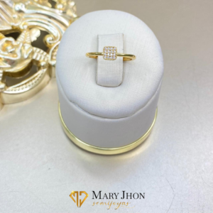 Anillo Tachonado