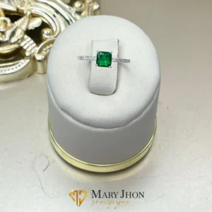 Anillo Cuadrado Esmeralda Plata
