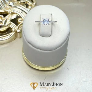 Anillo Cuadrado Cristal Plata